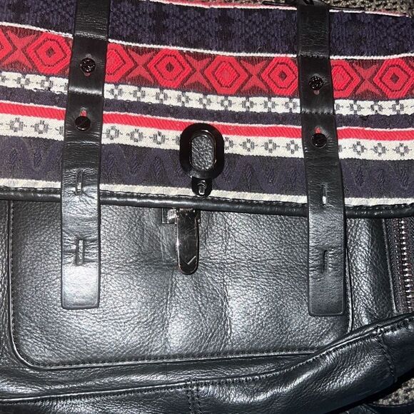 ✨VIA SPIGA "SASHA" BLACK AZTEC LEATHER BAG Messanger✨ - Picture 7 of 7